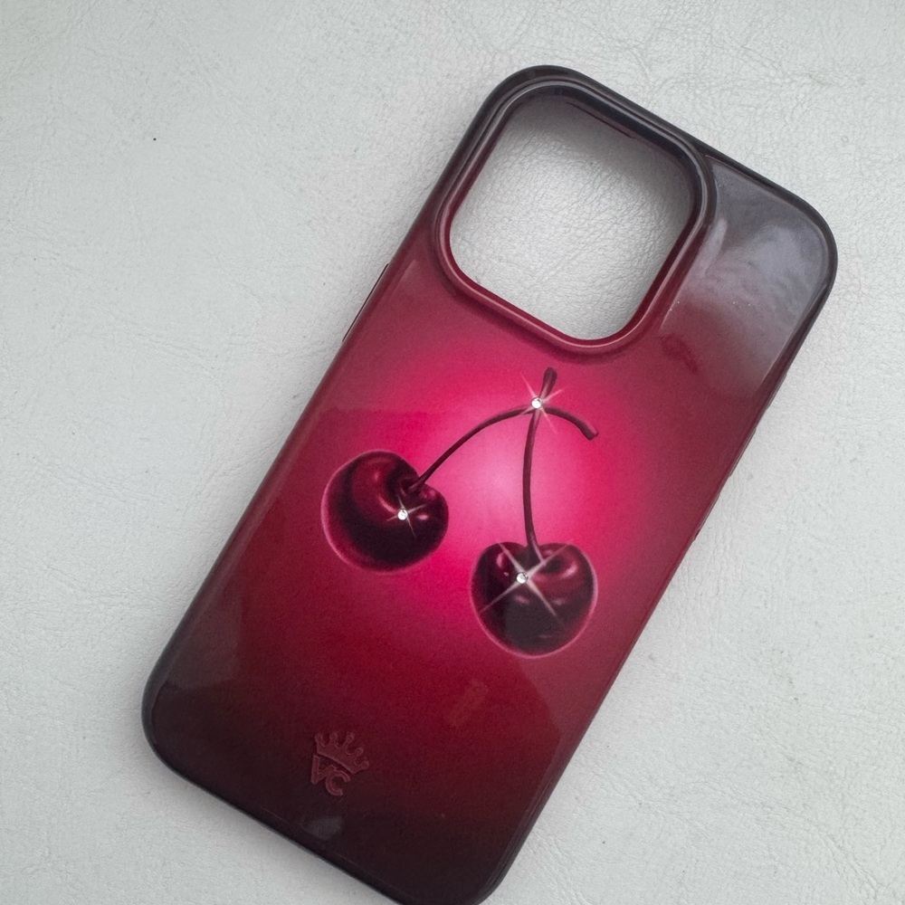 Velvet Caviar Red MagSafe Gradient Phone Case Stylish Protective Accessory